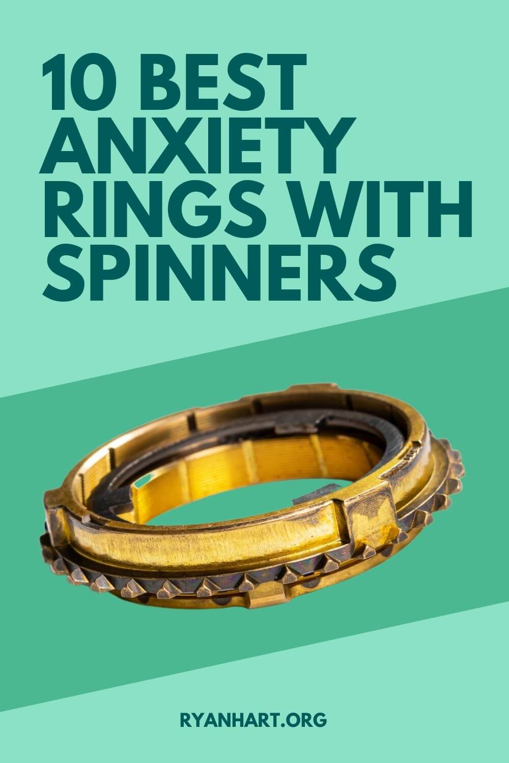  Person wearing a ring for anxiety relief