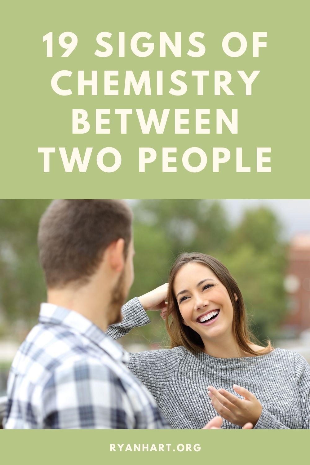 Signs of chemistry between two people